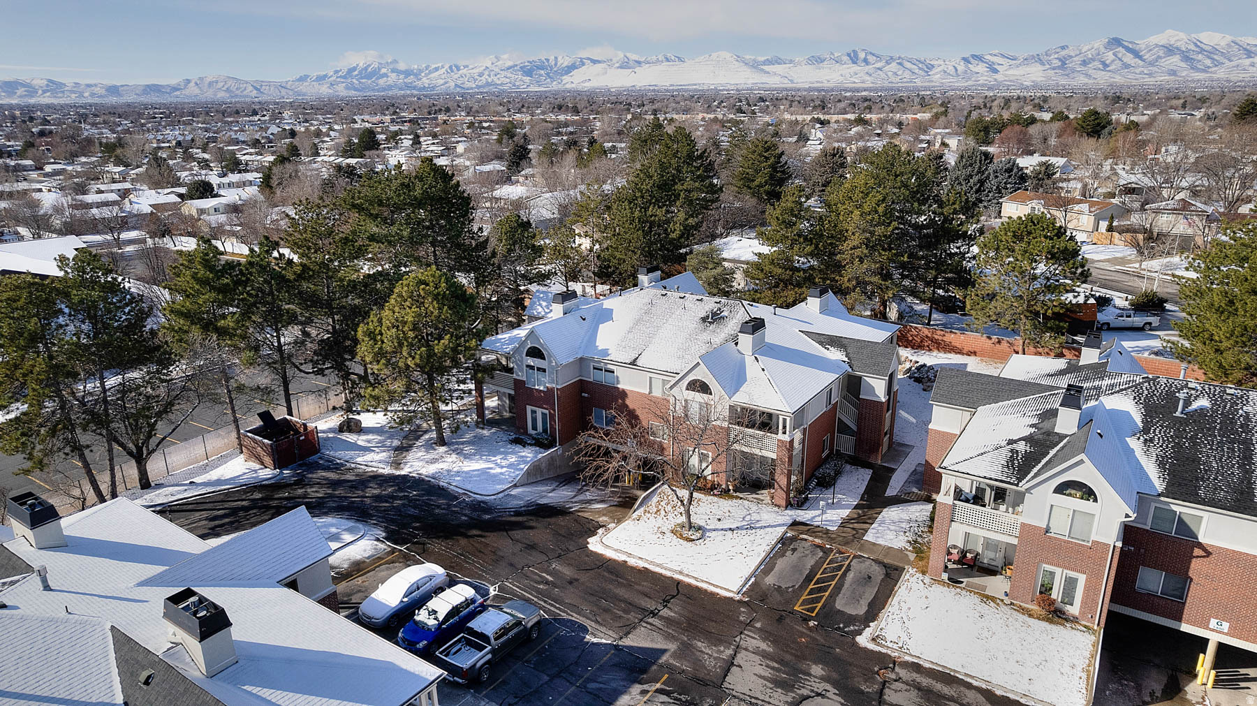 DAYBREAK HILL - Residential