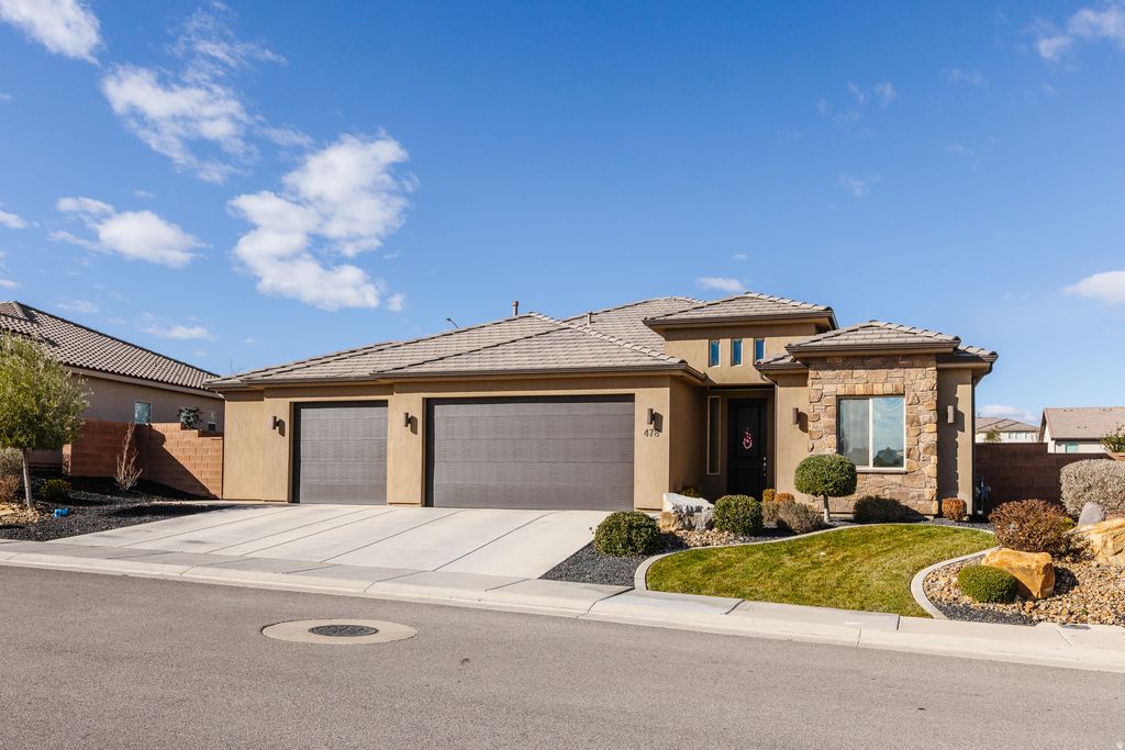 Photo of 478 S ALBANO WAY, Saint George, UT 84770 (MLS # 2133547)