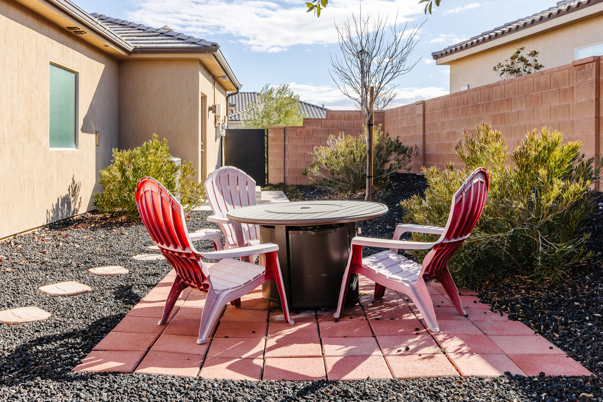 VARANO VISTAS AT DIVARIO PH 1 - Residential