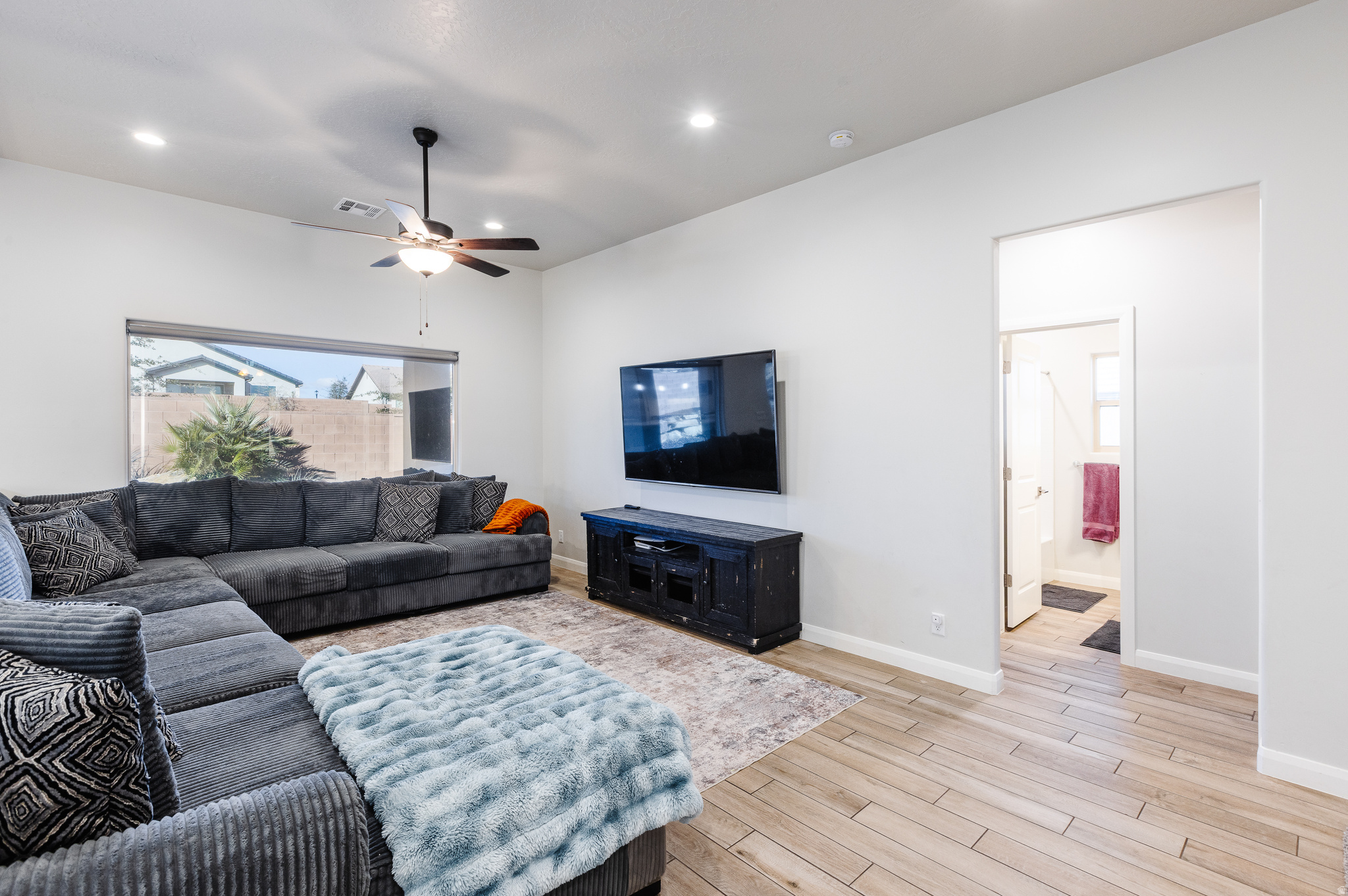 VARANO VISTAS AT DIVARIO PH 1 - Residential