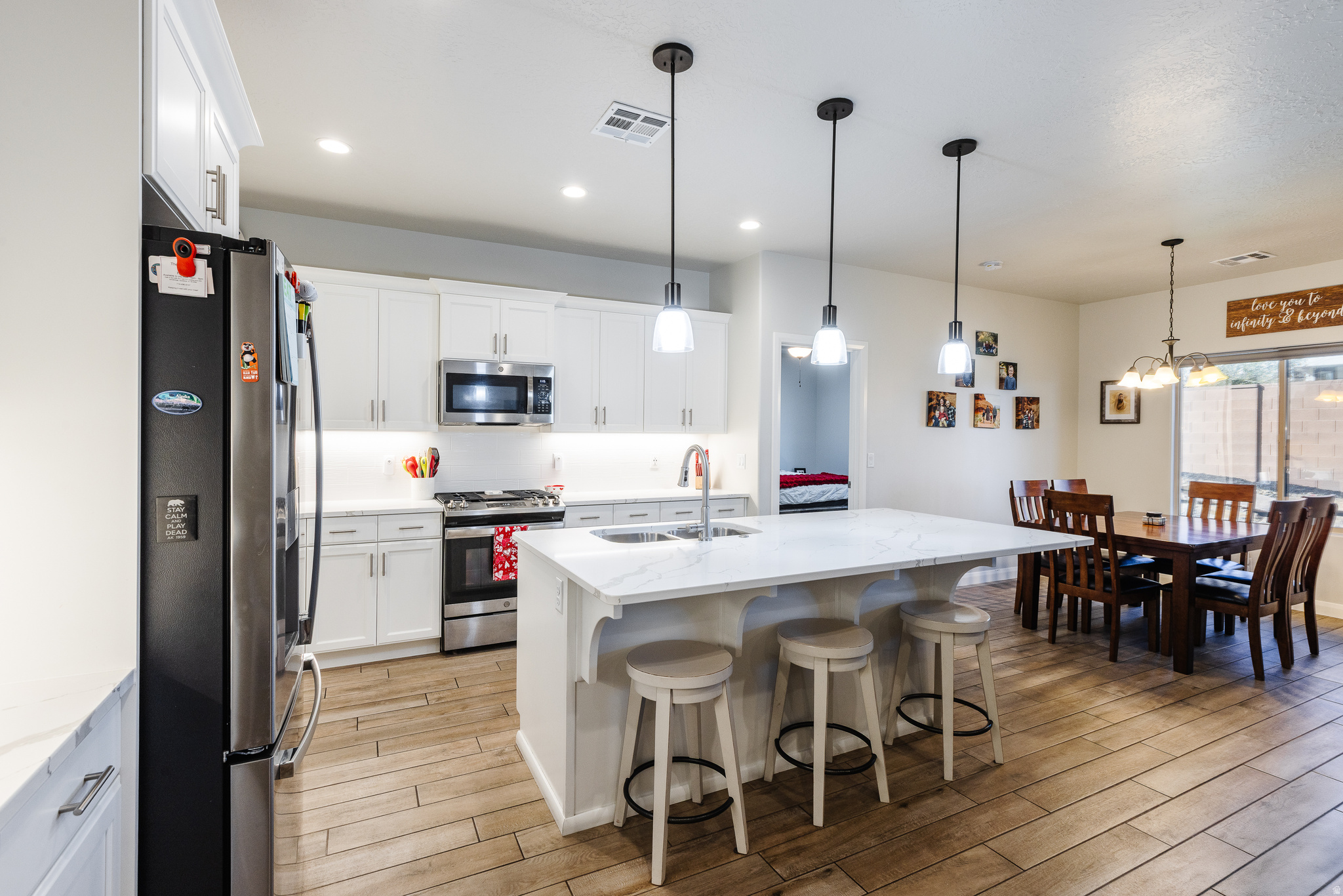 VARANO VISTAS AT DIVARIO PH 1 - Residential