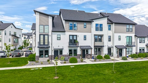 Townhouse For Sale - 1608 N 1280<br/> Payson, UT 84651