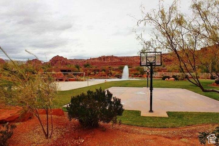 THE ESCAPES OF ENTRADA - Residential
