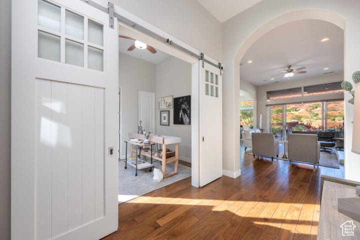 THE ESCAPES OF ENTRADA - Residential
