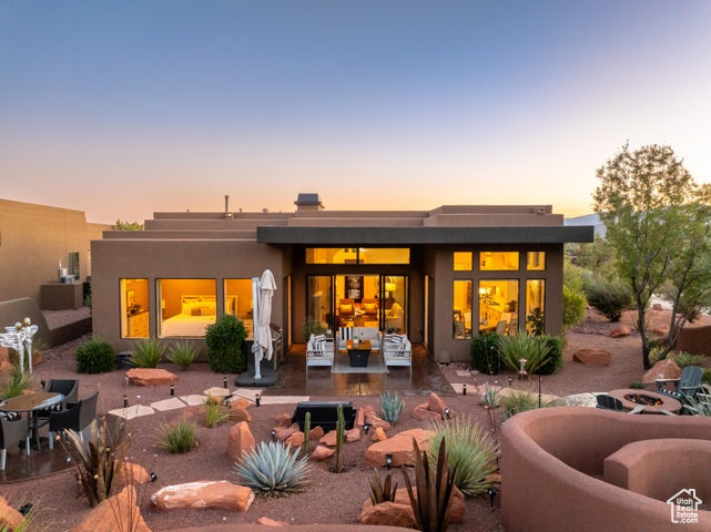 THE ESCAPES OF ENTRADA - Residential