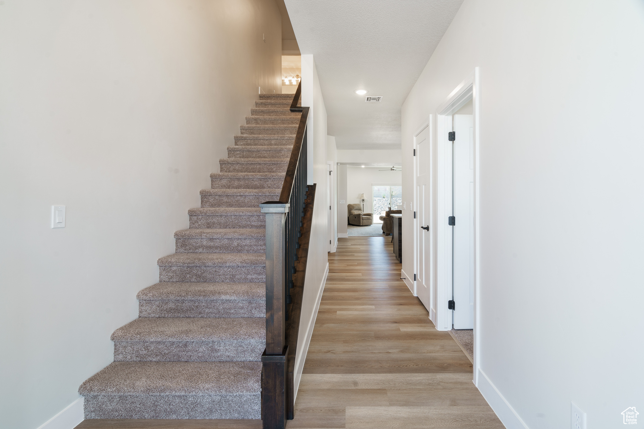 1044 E Southern Homestead Blvd, Enoch, Utah image 3