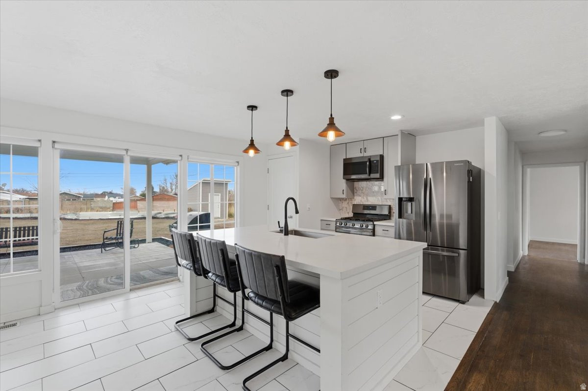 WHITE CITY NO 3 - Residential