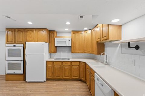Tiny photo for 9996 S OPAL CIR E, Sandy, UT 84094 (MLS # 2125594)