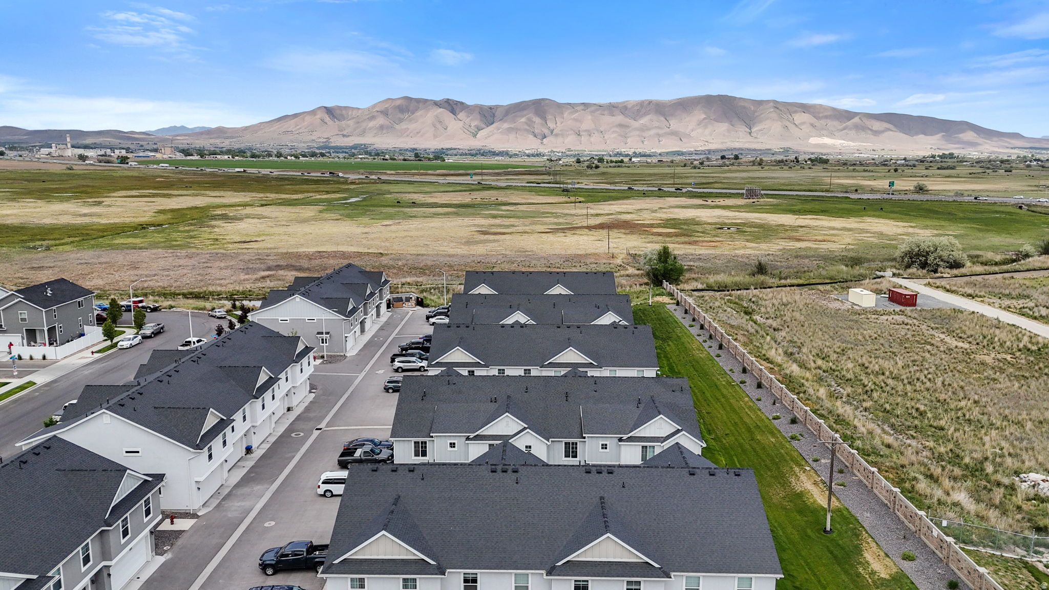 VILLAGES AT ARROWHEAD PARK - Residential