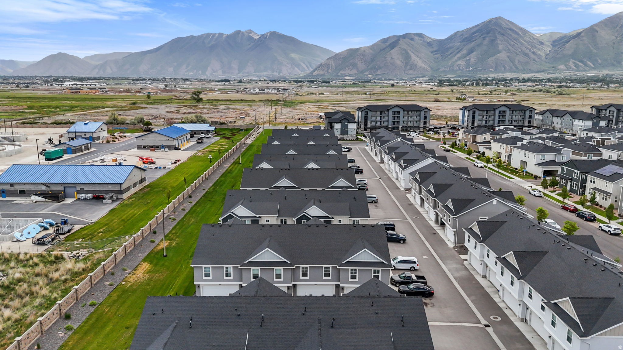 VILLAGES AT ARROWHEAD PARK - Residential