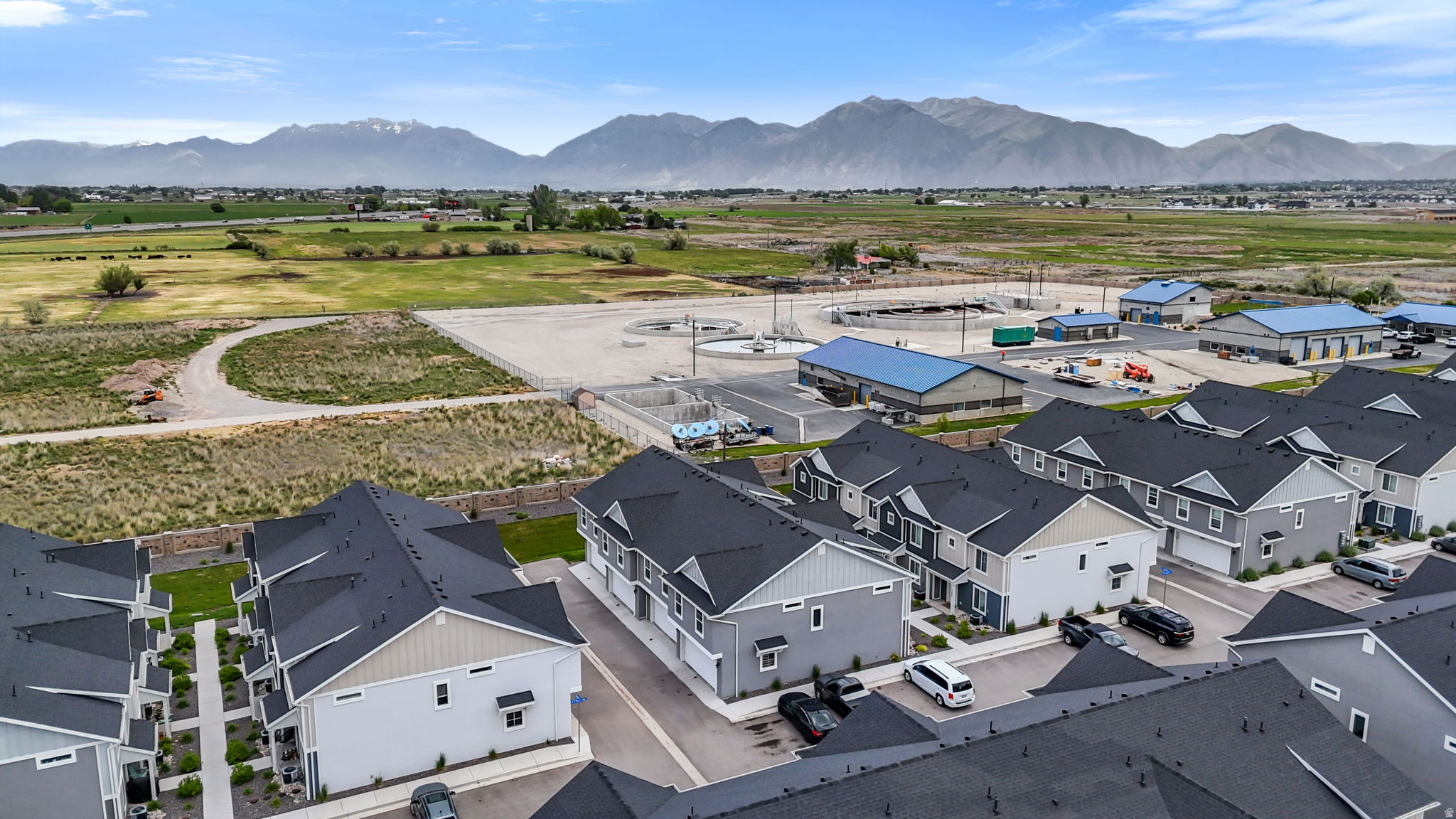 VILLAGES AT ARROWHEAD PARK - Residential