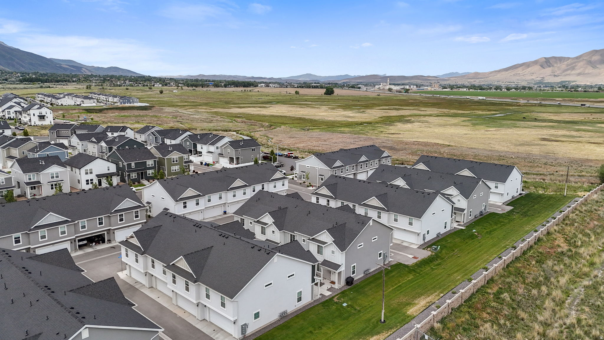 VILLAGES AT ARROWHEAD PARK - Residential