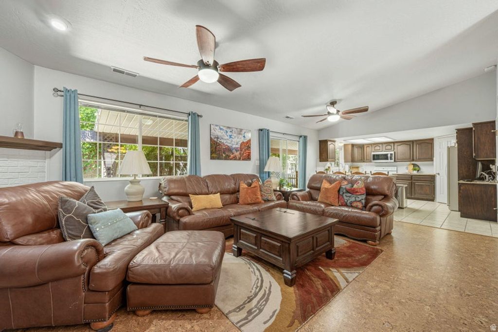 Photo of 1040 E 900 S #28, Saint George, UT 84790 (MLS # 2153605)