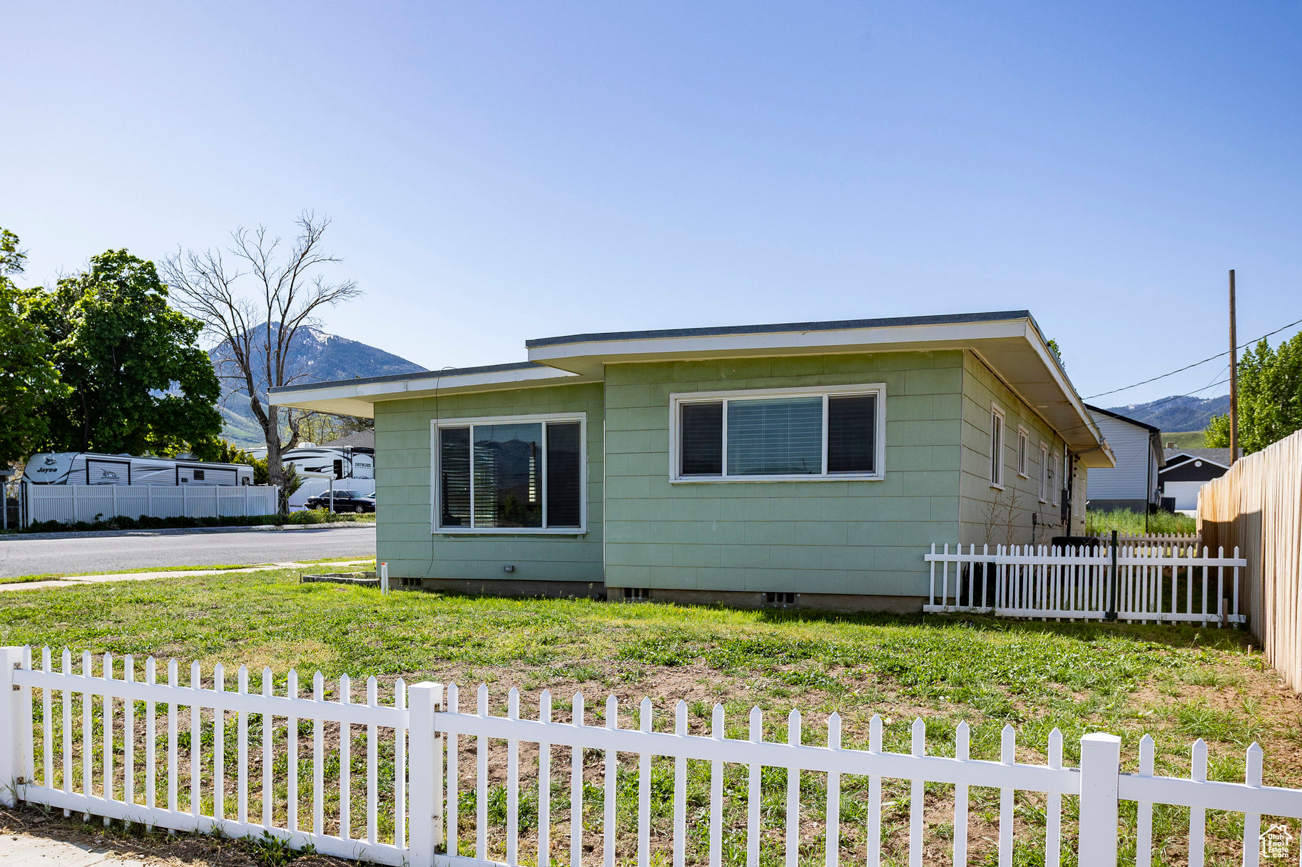 395 N 1st St, Tooele, Utah image 27