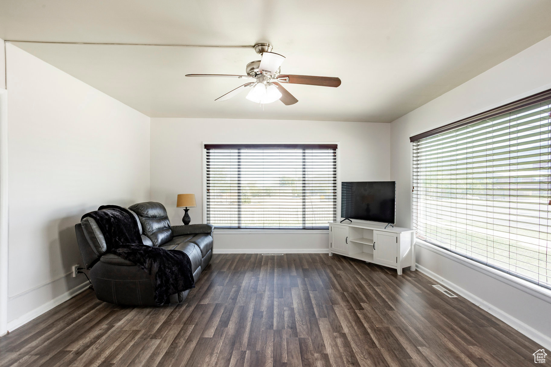 395 N 1st St, Tooele, Utah image 5