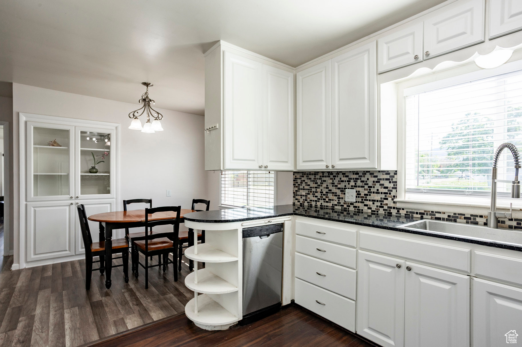 395 N 1st St, Tooele, Utah image 9