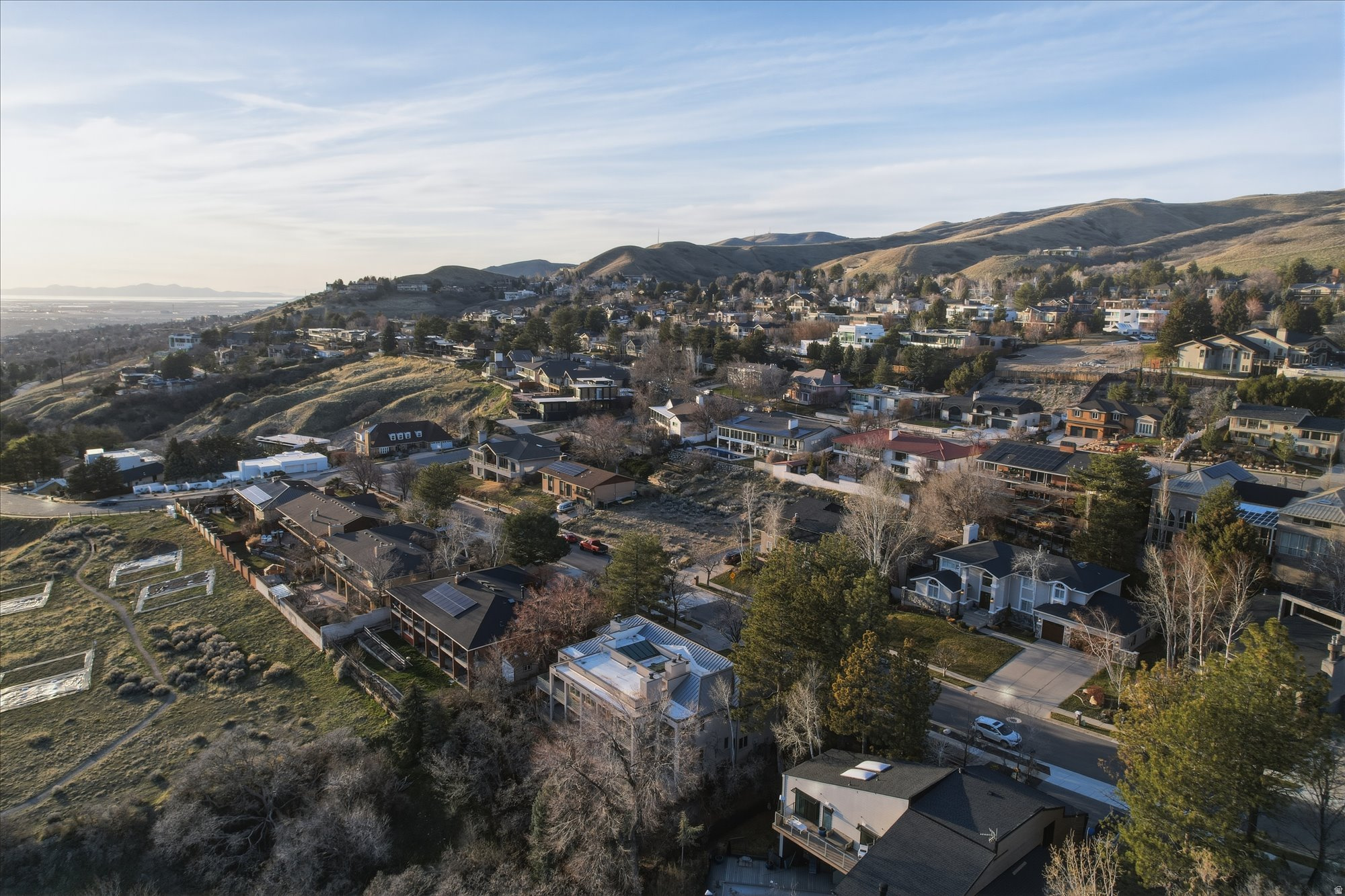 ARLINGTON PARK - Residential