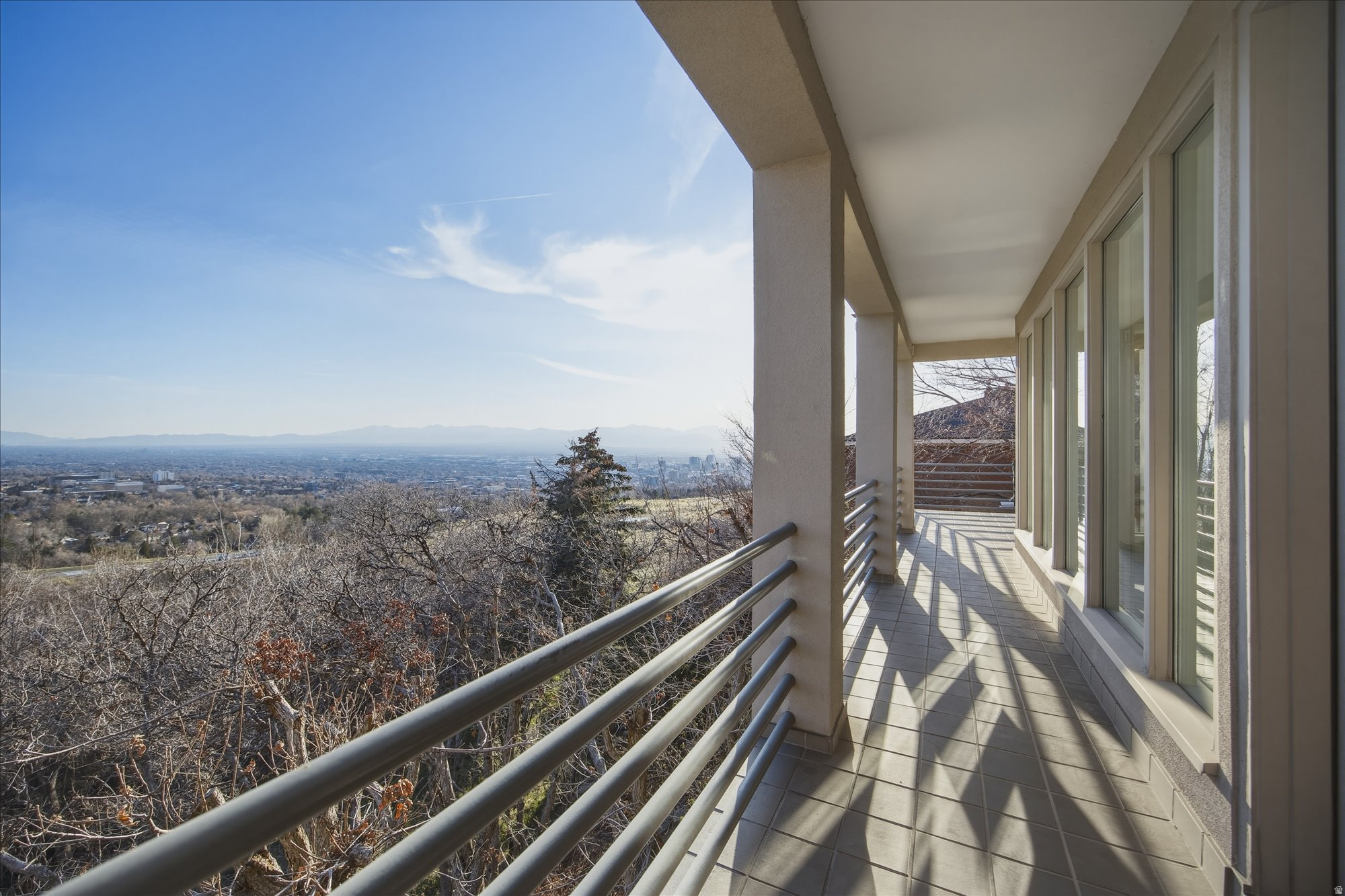 ARLINGTON PARK - Residential