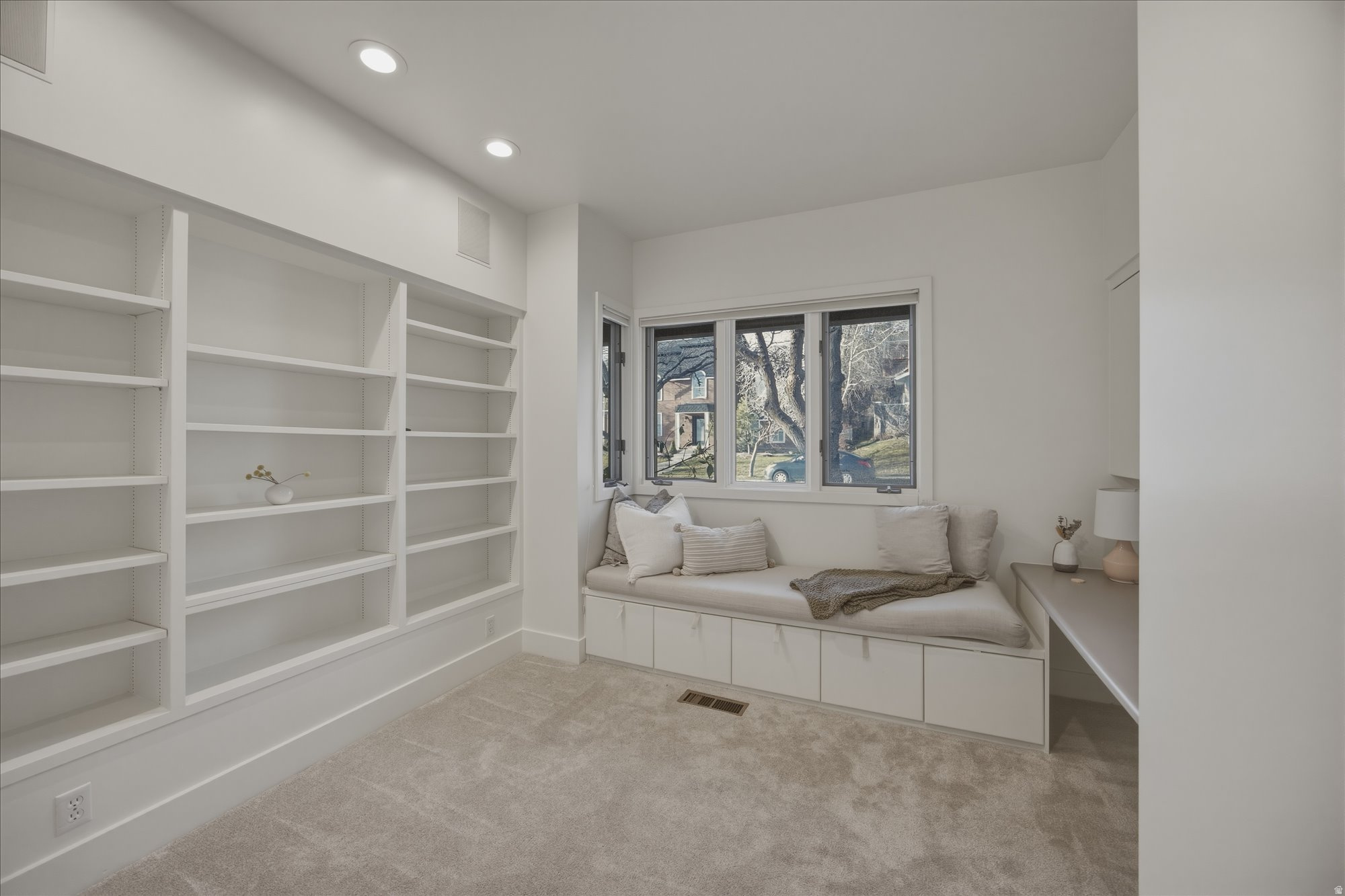 ARLINGTON PARK - Residential