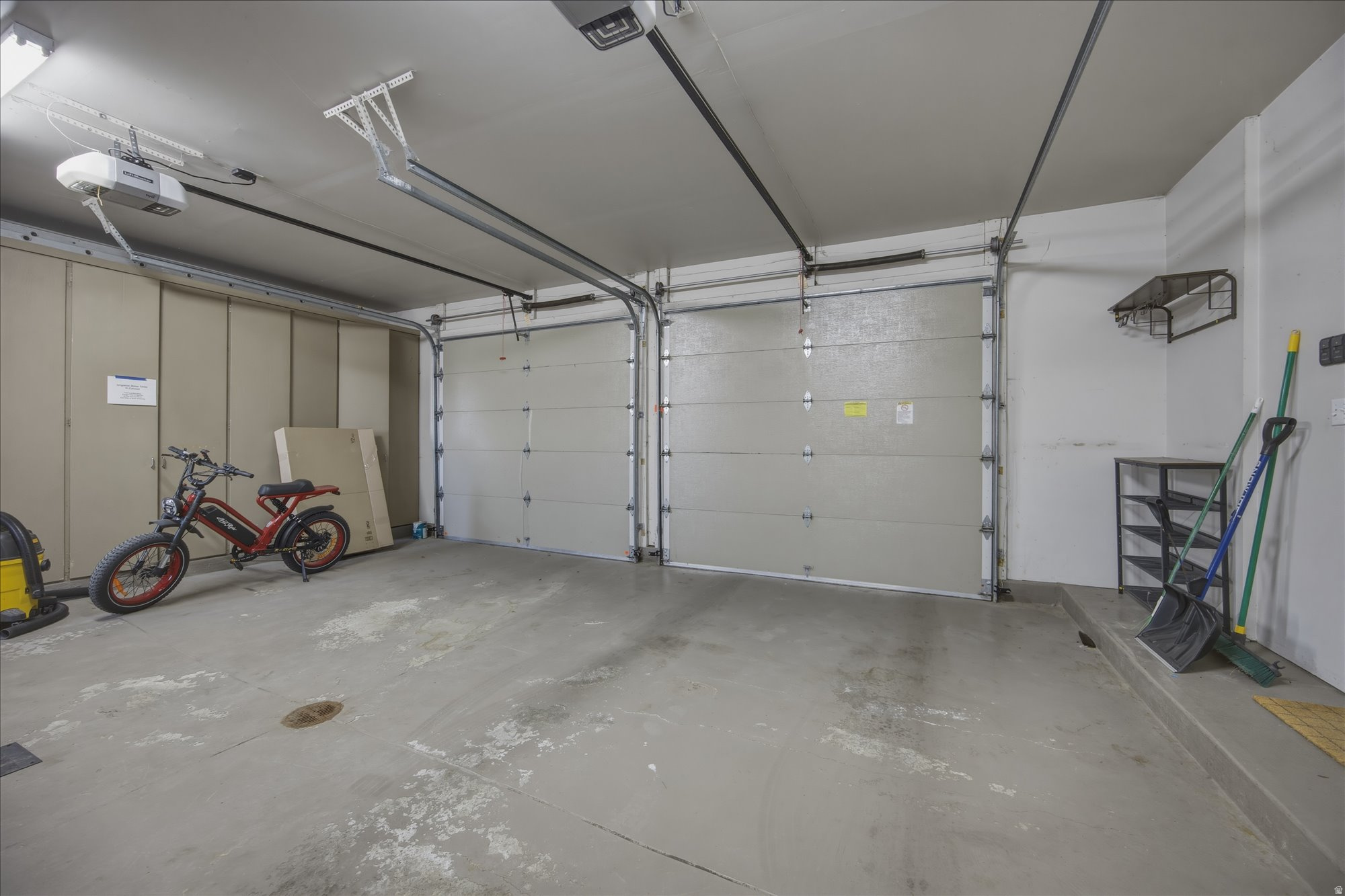 ARLINGTON PARK - Residential