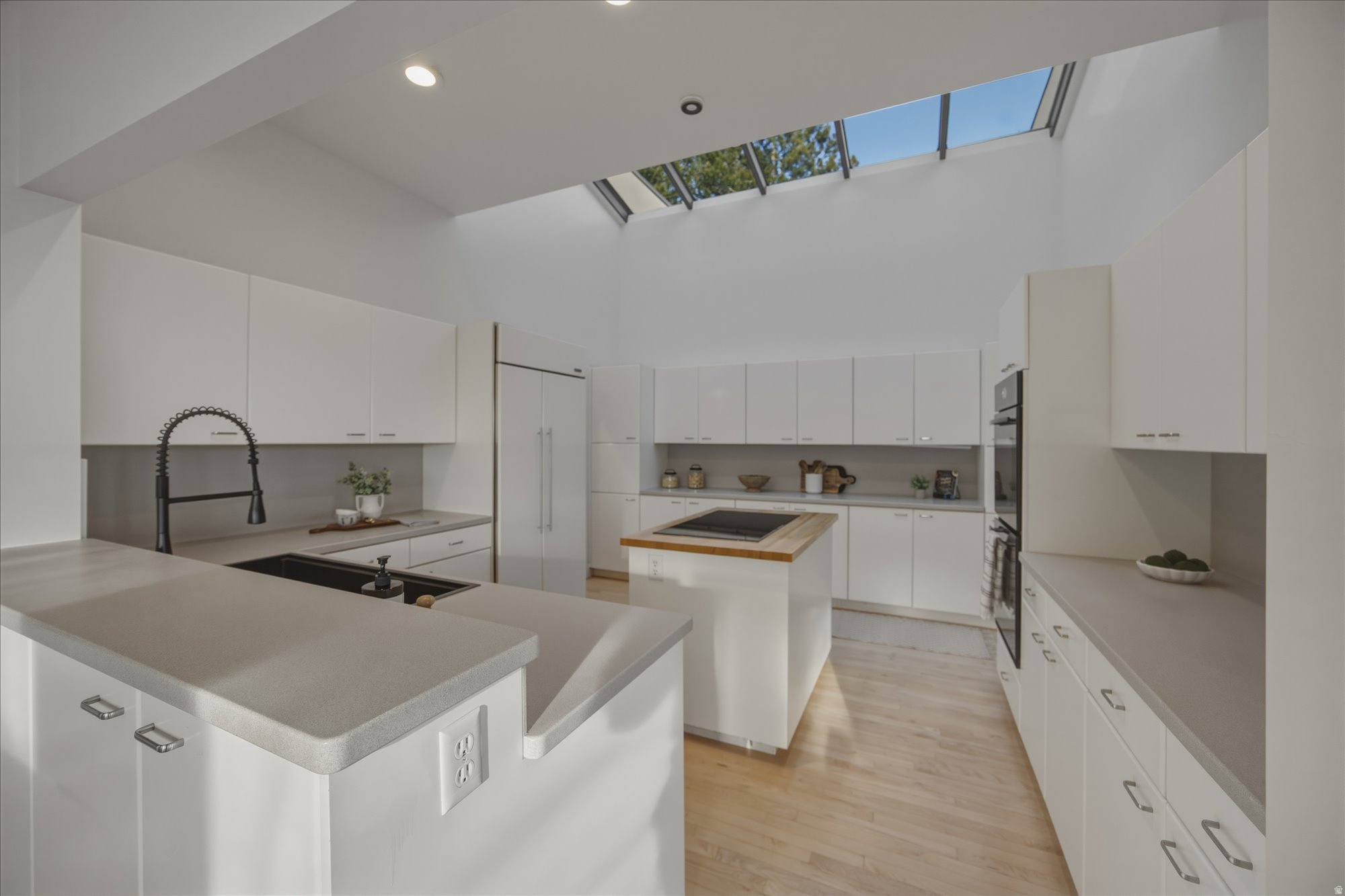 ARLINGTON PARK - Residential