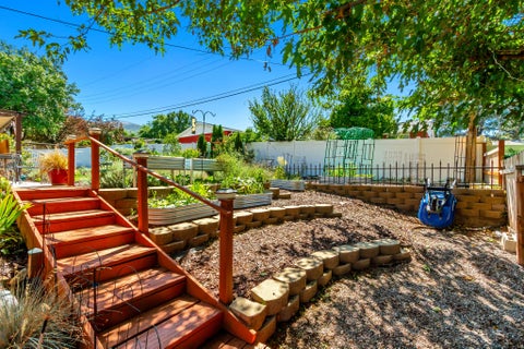Tiny photo for 966 E 400 N, Bountiful, UT 84010 (MLS # 2184219)