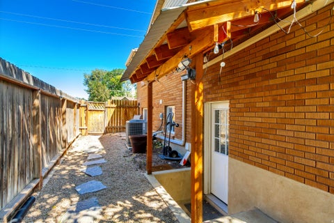 Tiny photo for 966 E 400 N, Bountiful, UT 84010 (MLS # 2184219)