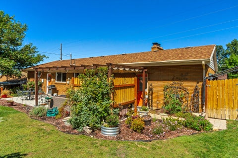 Tiny photo for 966 E 400 N, Bountiful, UT 84010 (MLS # 2184219)