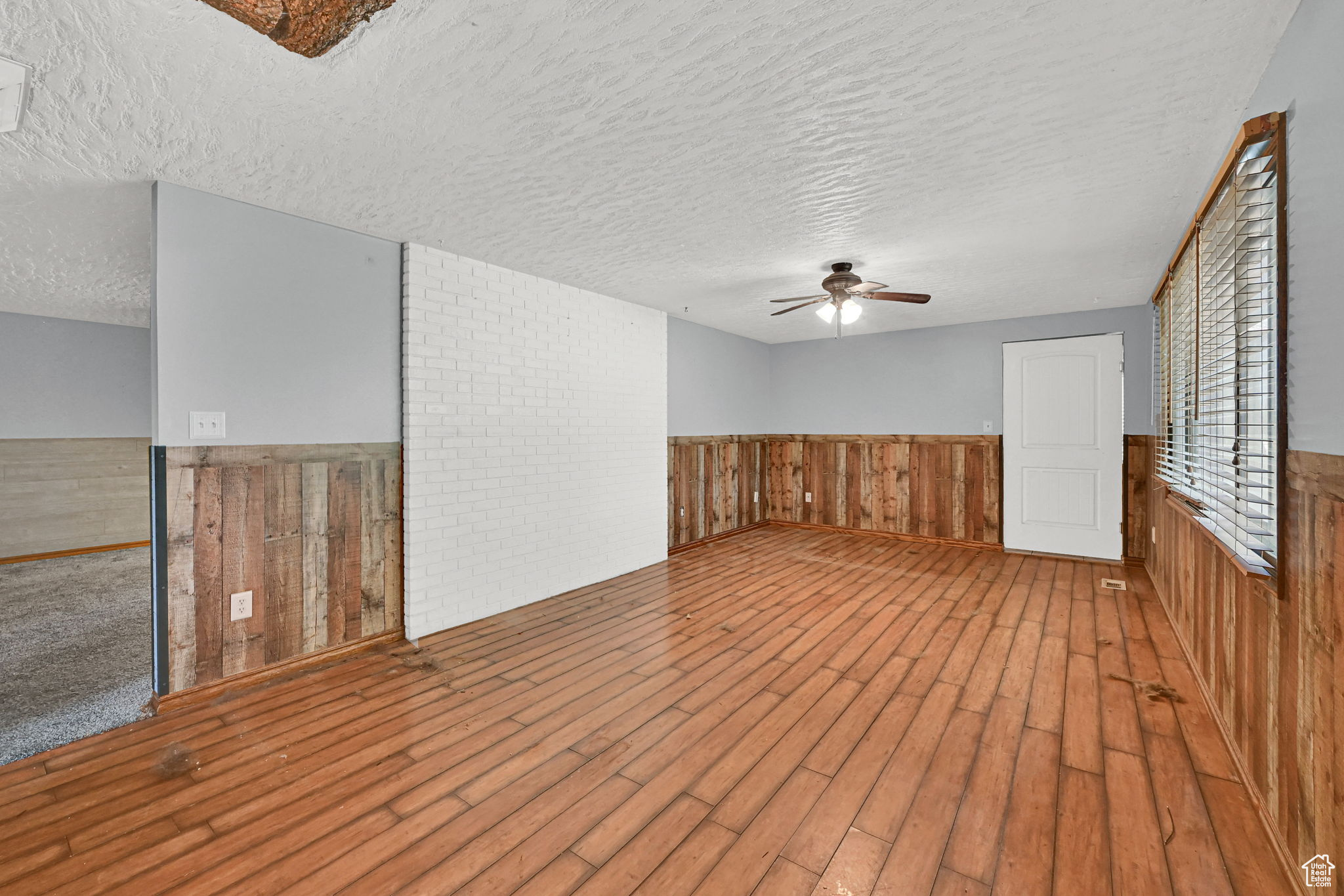 Hooper, Utah 84315, United States, 2 Bedrooms Bedrooms, ,3 BathroomsBathrooms,Residential,Active,166416