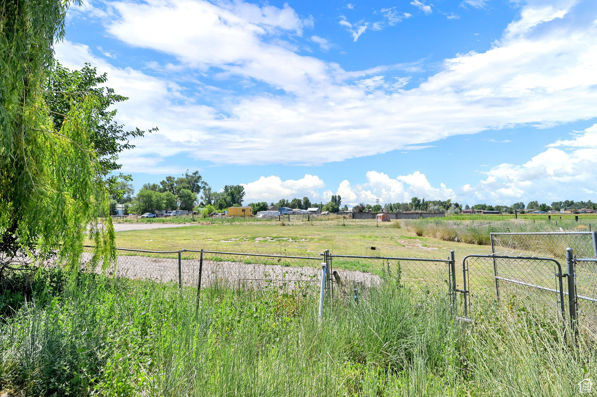 Hooper, Utah 84315, United States, 2 Bedrooms Bedrooms, ,3 BathroomsBathrooms,Residential,Active,166416