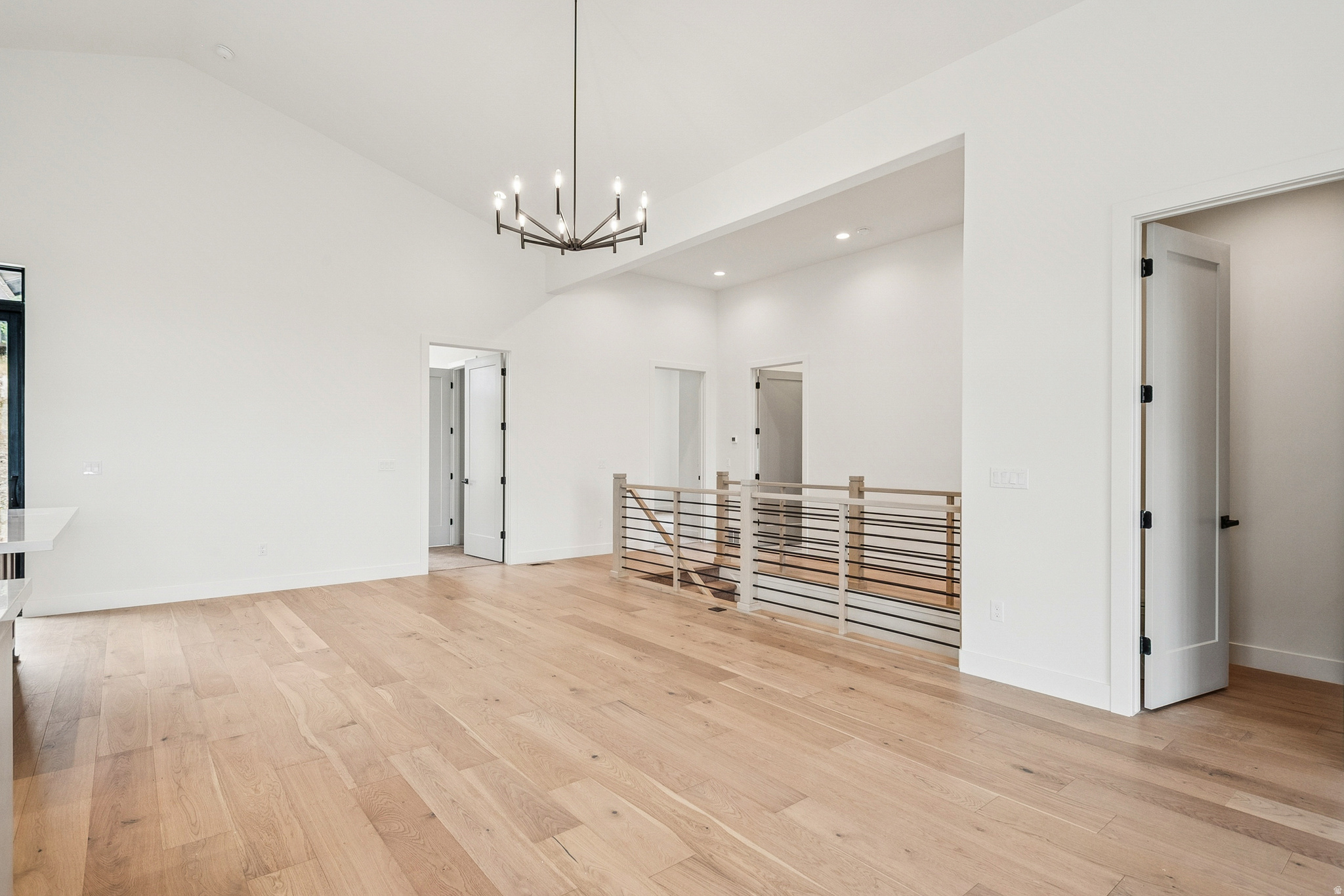 TRAPPERS RIDGE - Residential