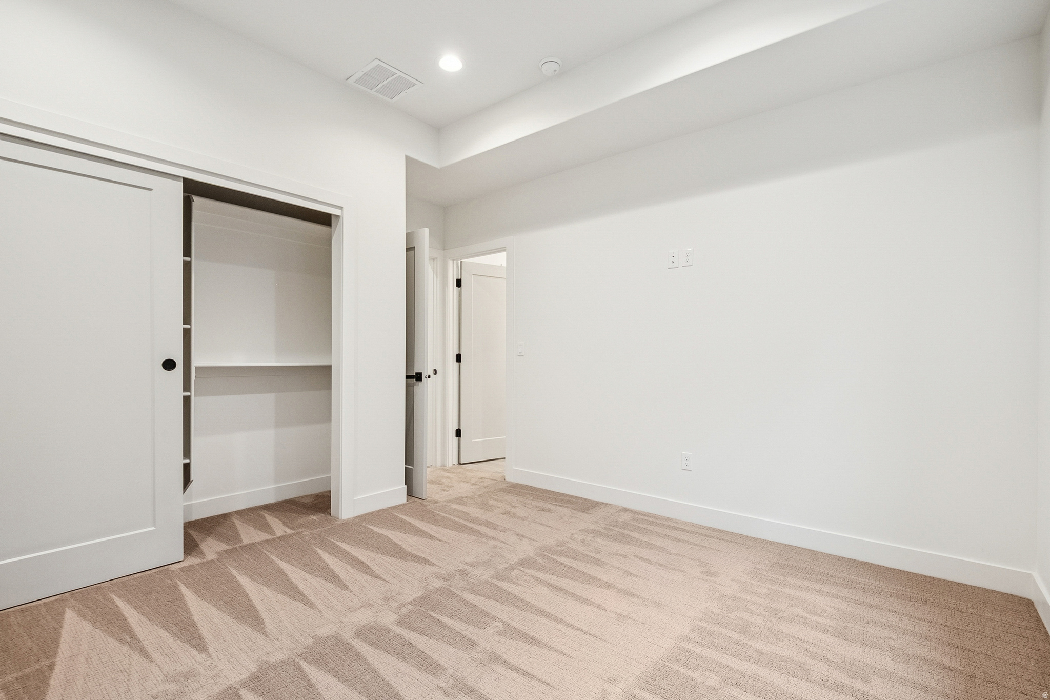 TRAPPERS RIDGE - Residential