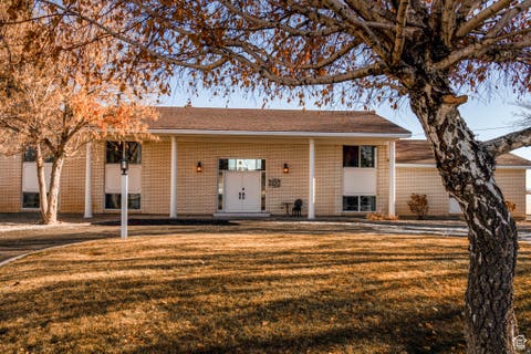 Homes For Sale - 1105 S 500<br/> Uintah County, Vernal, UT 84078
