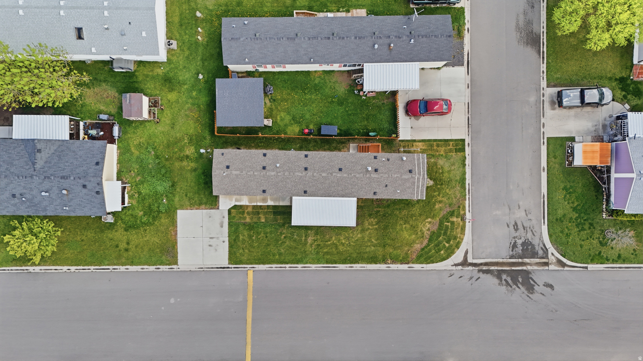 TOWN AND COUNTRY ESTATES - Residential