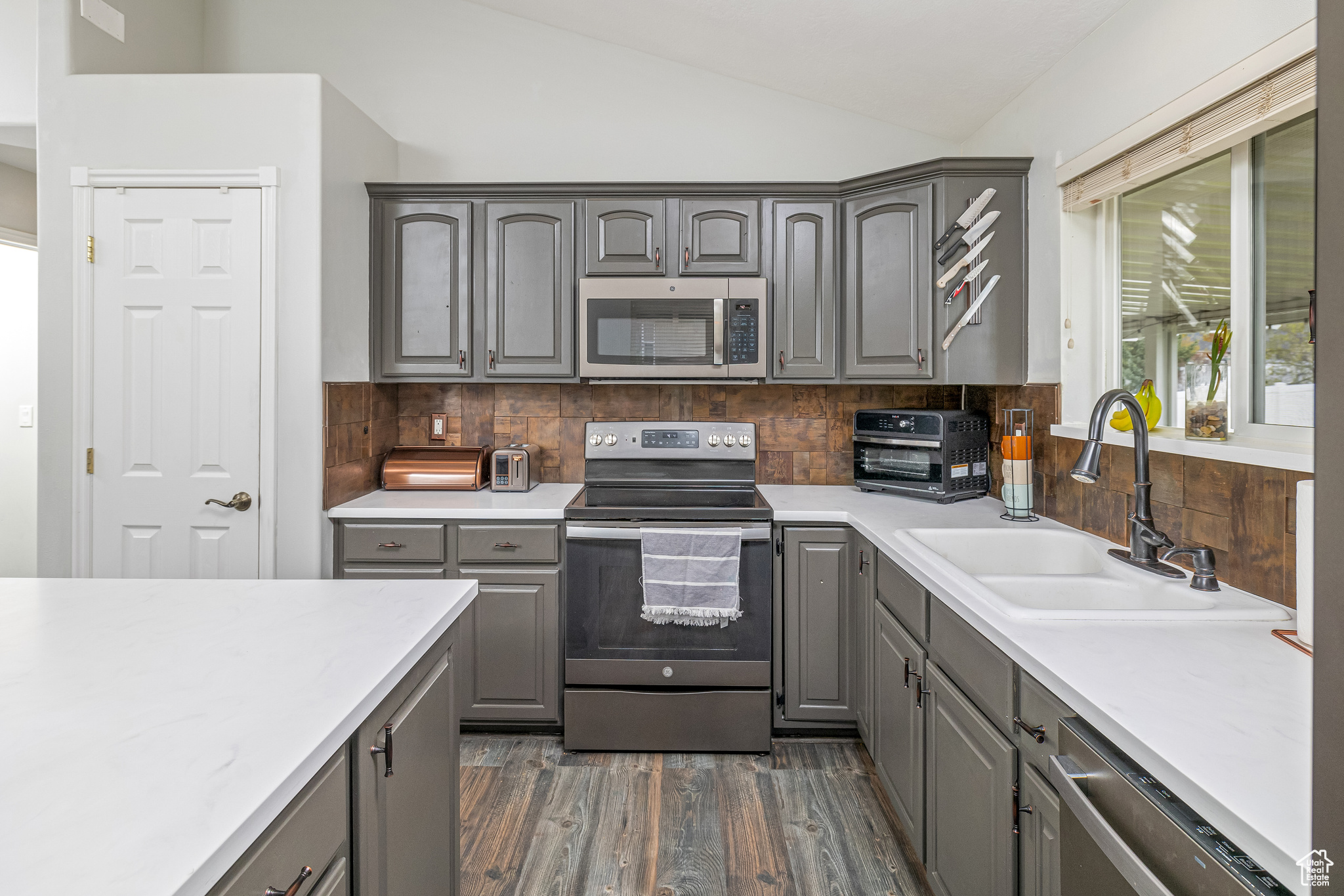 444 E 2720, North Logan, Utah image 15