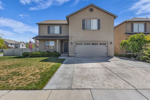 Photo of 419 S 2920 W, Lehi, UT 84043 (MLS # 2156497)