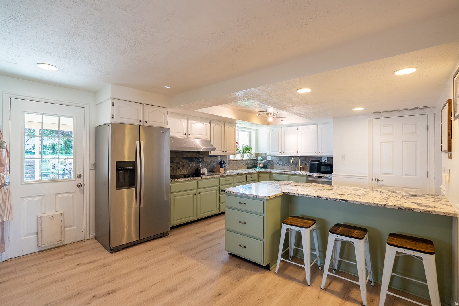 STAR HEIGHTS - Residential