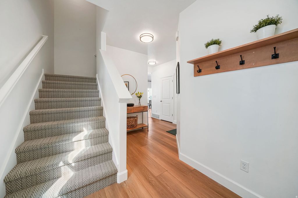 Photo of 589 S RAVENWOOD LN #367, Saratoga Springs, UT 84045 (MLS # 2149279)