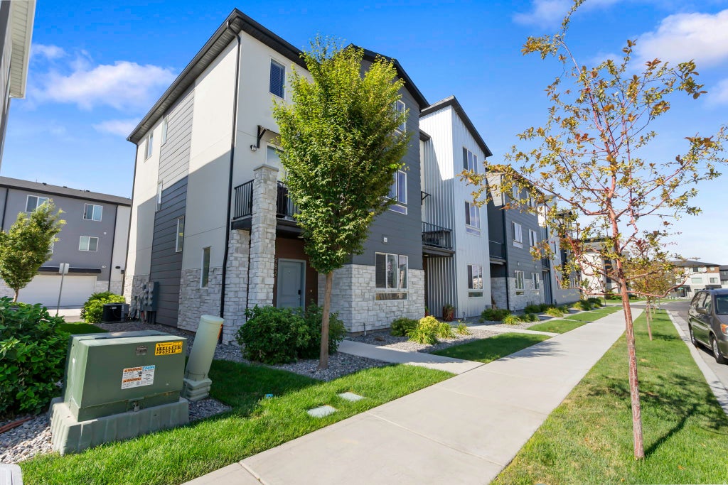 Photo of 982 W 500 S, American Fork, UT 84003 (MLS # 2174791)