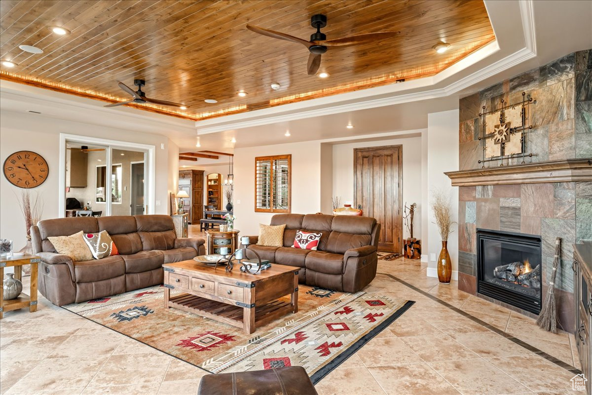 PARAGON COVE TH AT STONECLIFF 1 - Residential