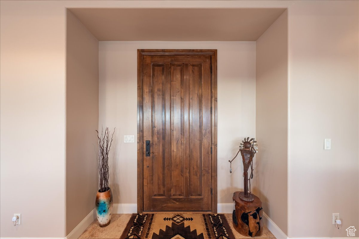 PARAGON COVE TH AT STONECLIFF 1 - Residential