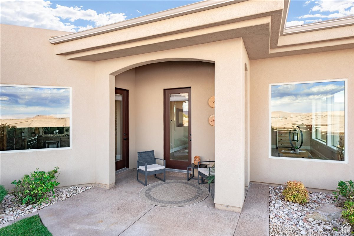 PARAGON COVE TH AT STONECLIFF 1 - Residential