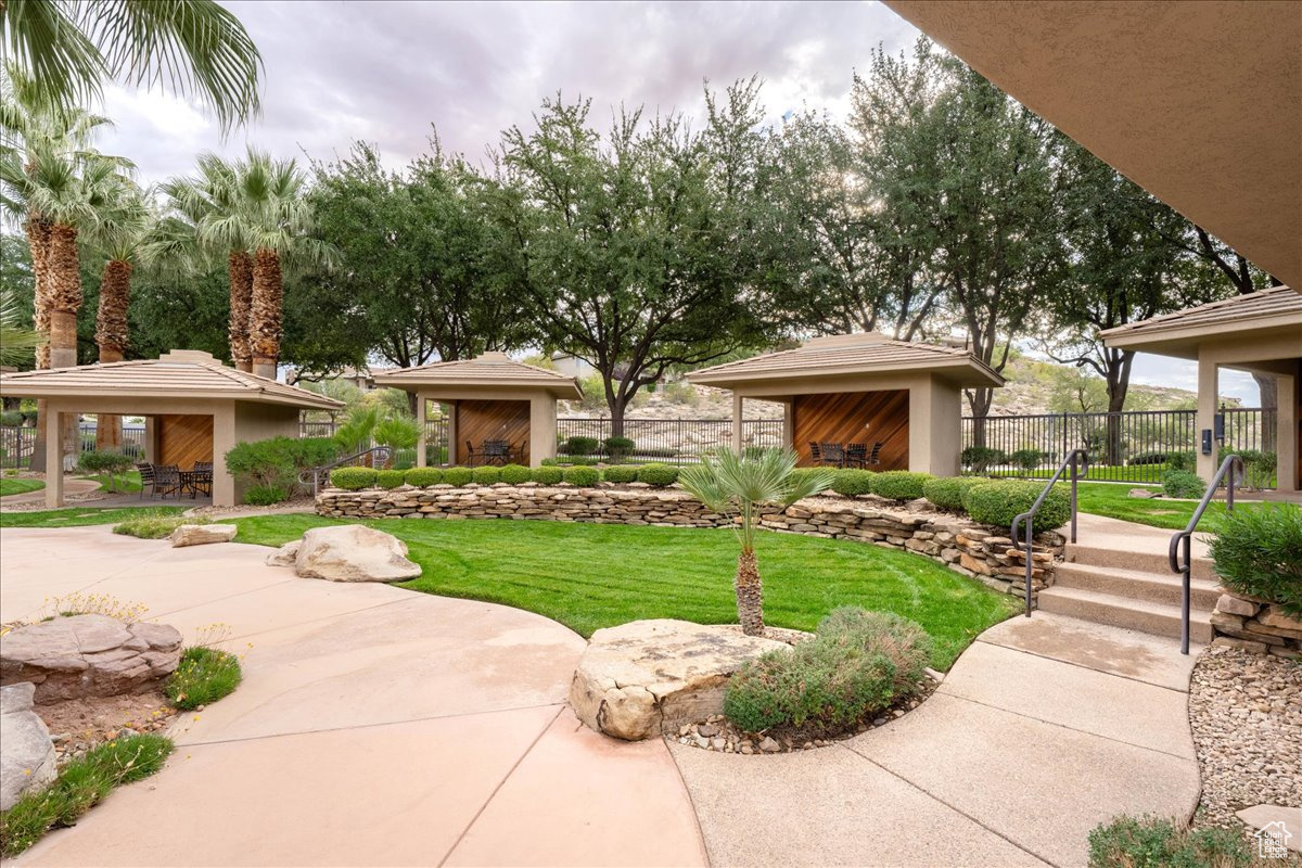 PARAGON COVE TH AT STONECLIFF 1 - Residential