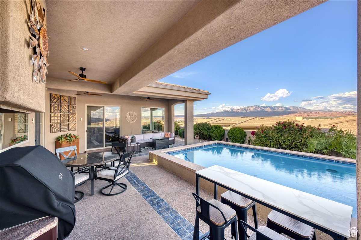 PARAGON COVE TH AT STONECLIFF 1 - Residential