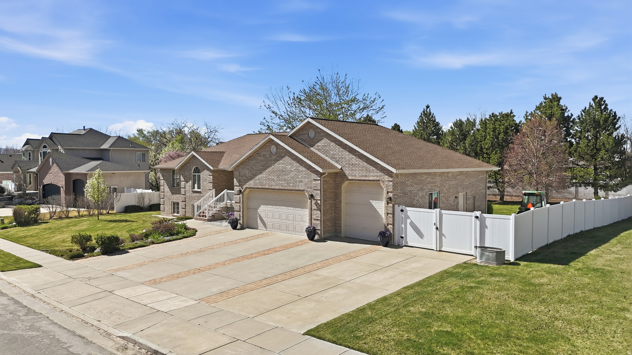 FLINT MEADOWS - Residential