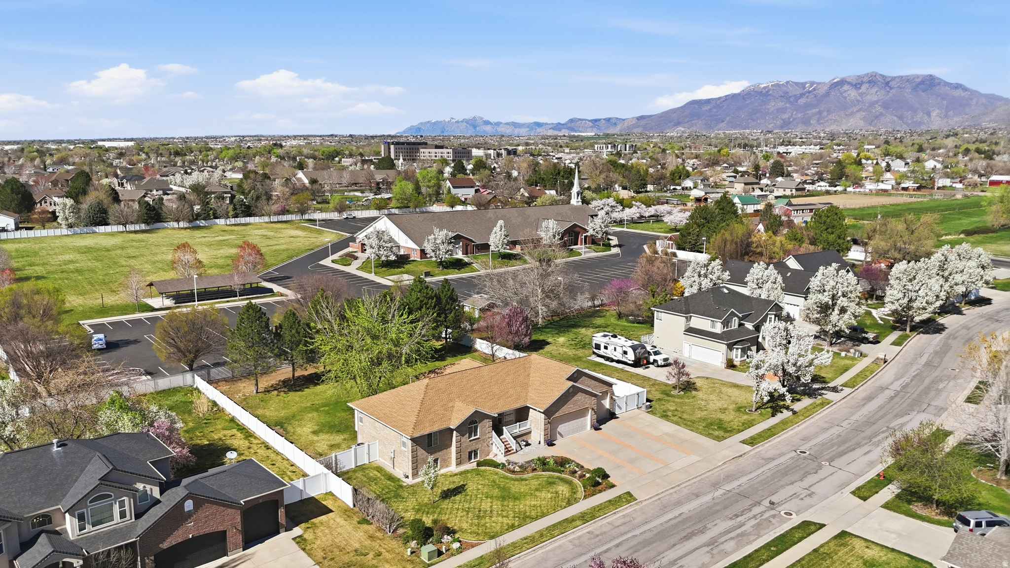 FLINT MEADOWS - Residential