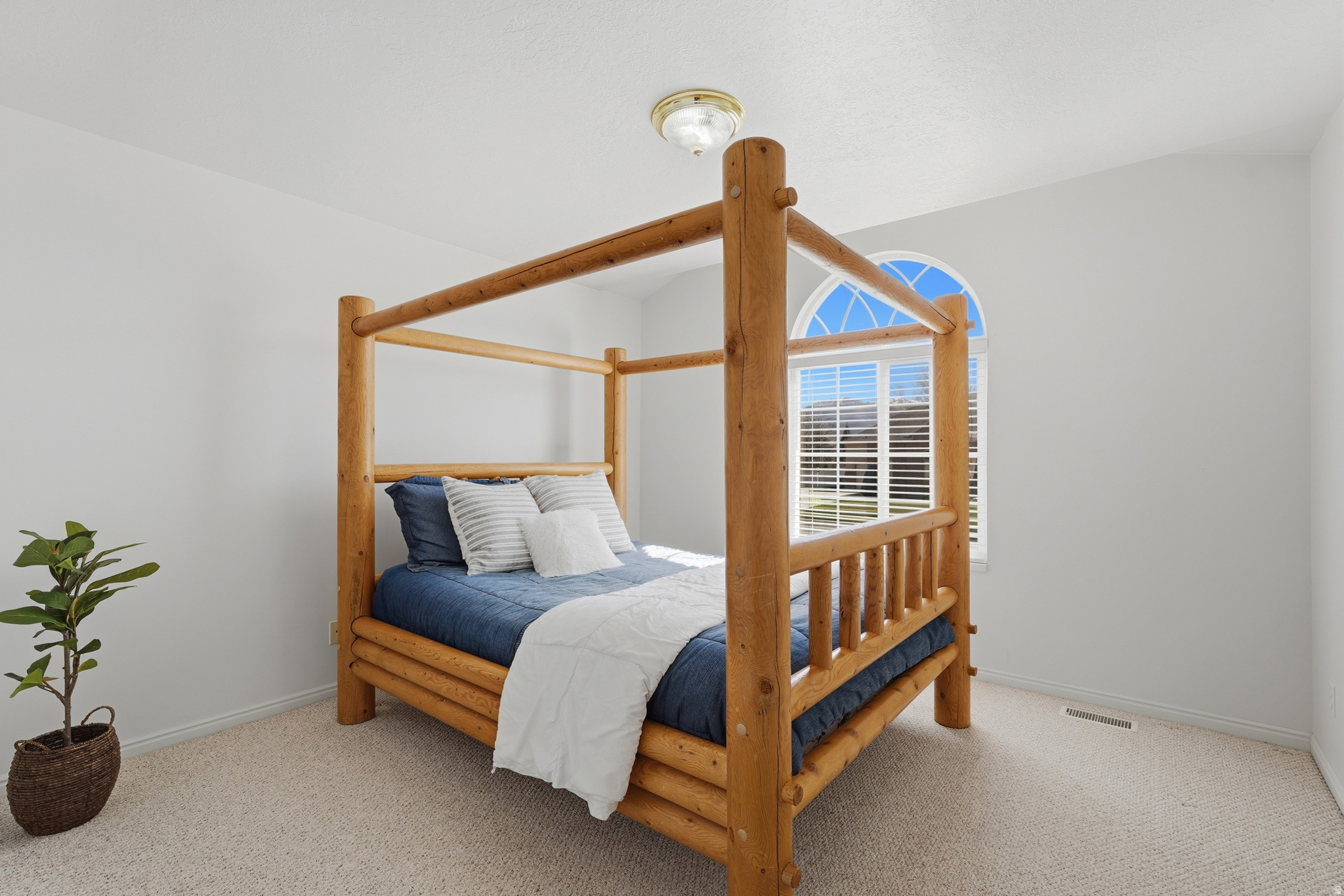 FLINT MEADOWS - Residential