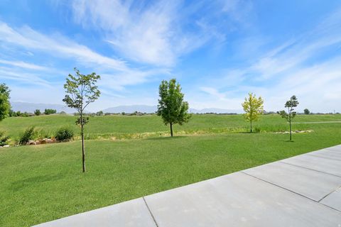 Tiny photo for 1441 BROOKSHIRE DR, Syracuse, UT 84075 (MLS # 2143519)