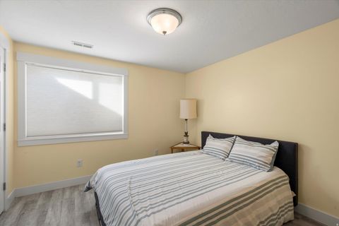 Tiny photo for 490 W 3450 N, Pleasant View, UT 84414 (MLS # 2141388)