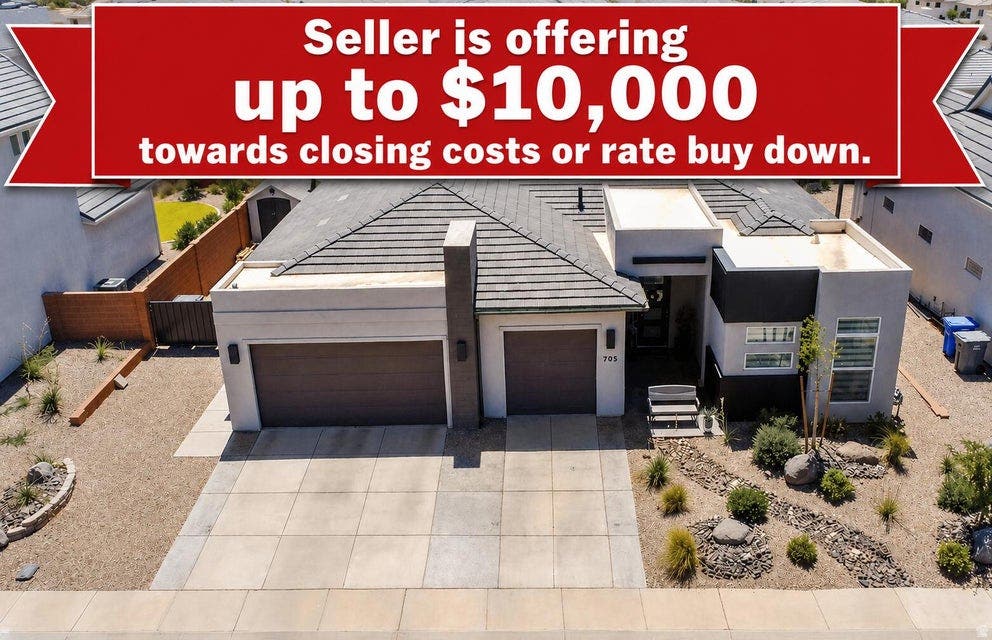 Photo of 705 S TAYLOR CREEK DR, Washington, UT 84780 (MLS # 2178336)